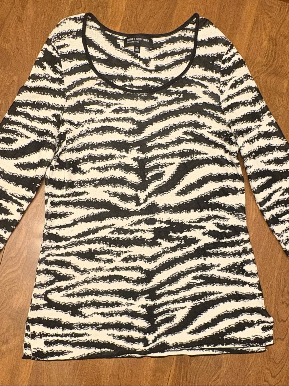 Jones New York Black and White Zebra-Print Scoop Neck Top